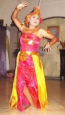 Bali Gamelan dancer